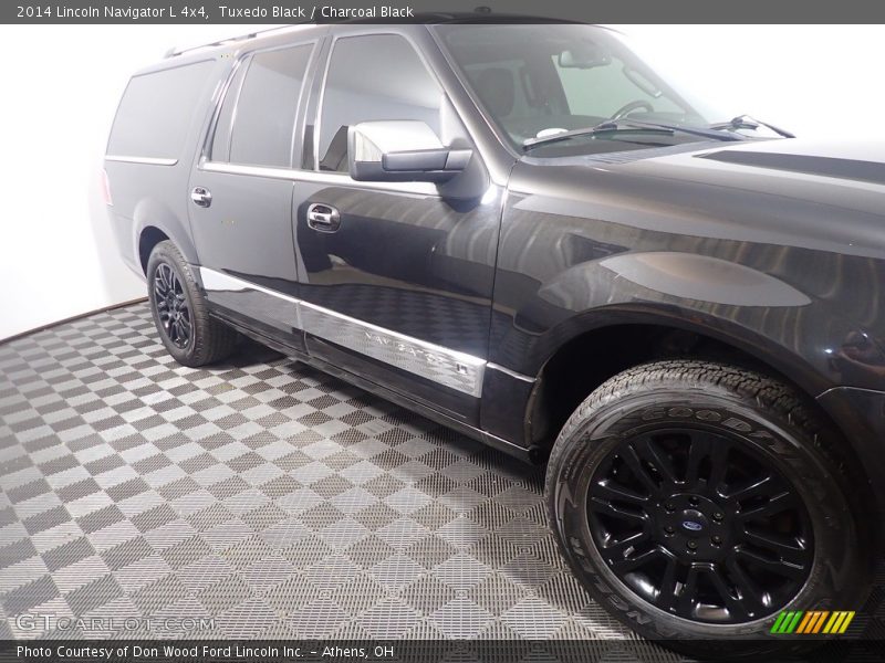 Tuxedo Black / Charcoal Black 2014 Lincoln Navigator L 4x4