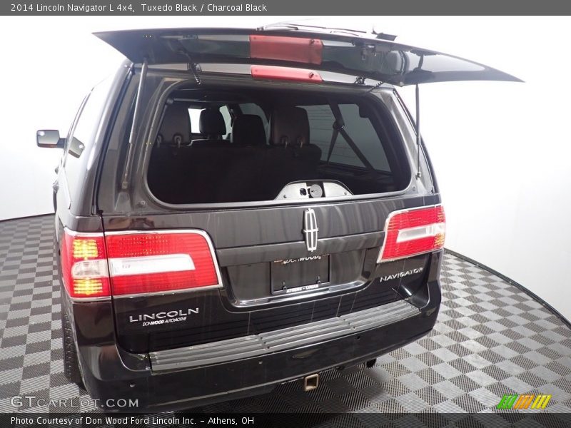 Tuxedo Black / Charcoal Black 2014 Lincoln Navigator L 4x4