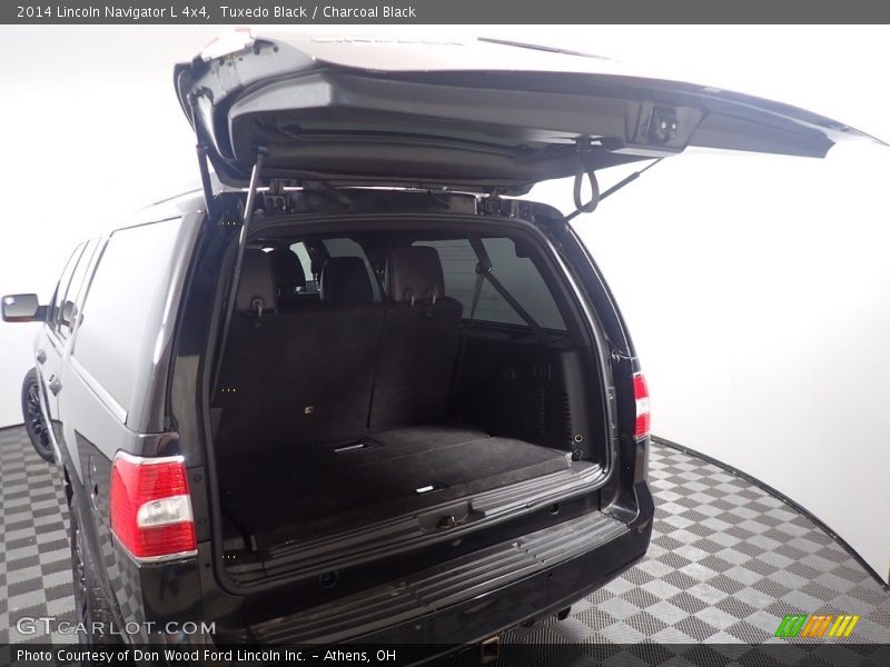 Tuxedo Black / Charcoal Black 2014 Lincoln Navigator L 4x4