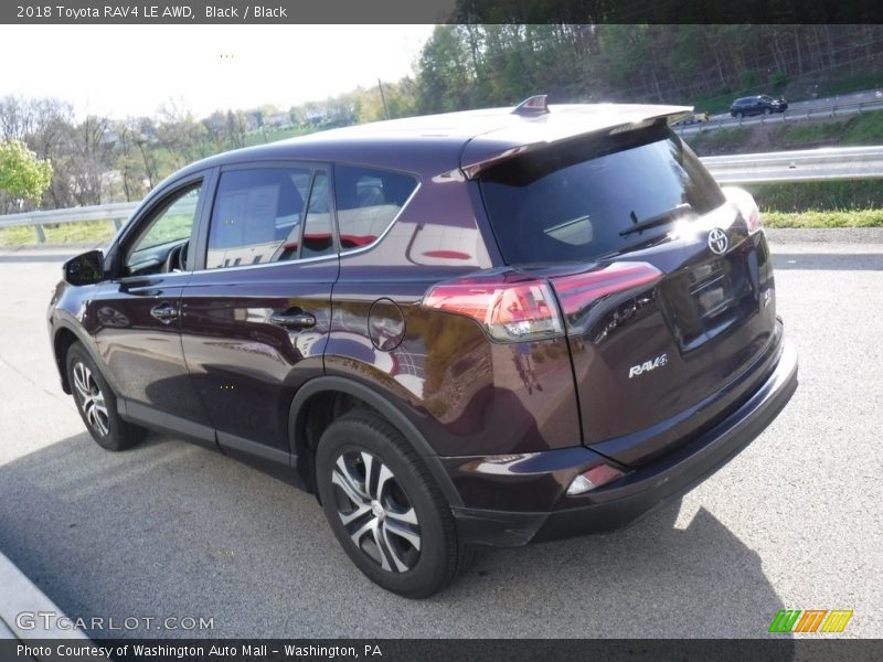 Black / Black 2018 Toyota RAV4 LE AWD