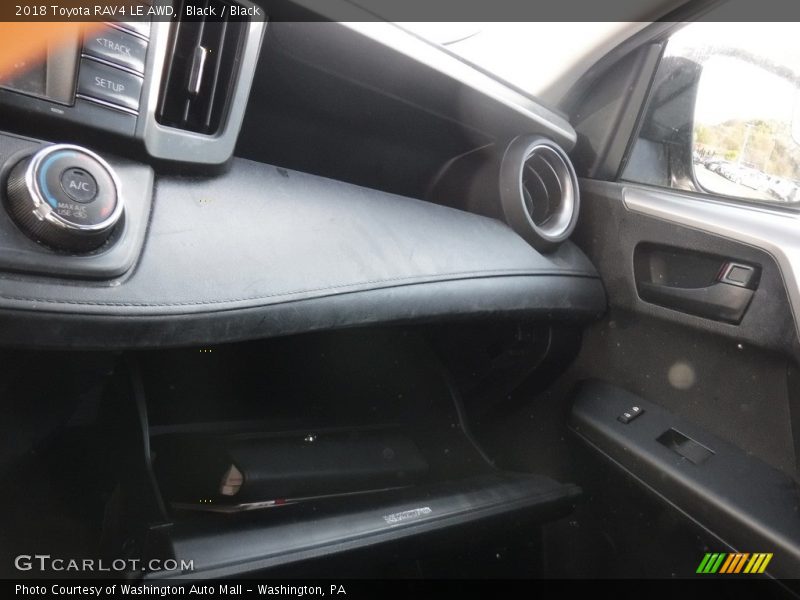 Black / Black 2018 Toyota RAV4 LE AWD