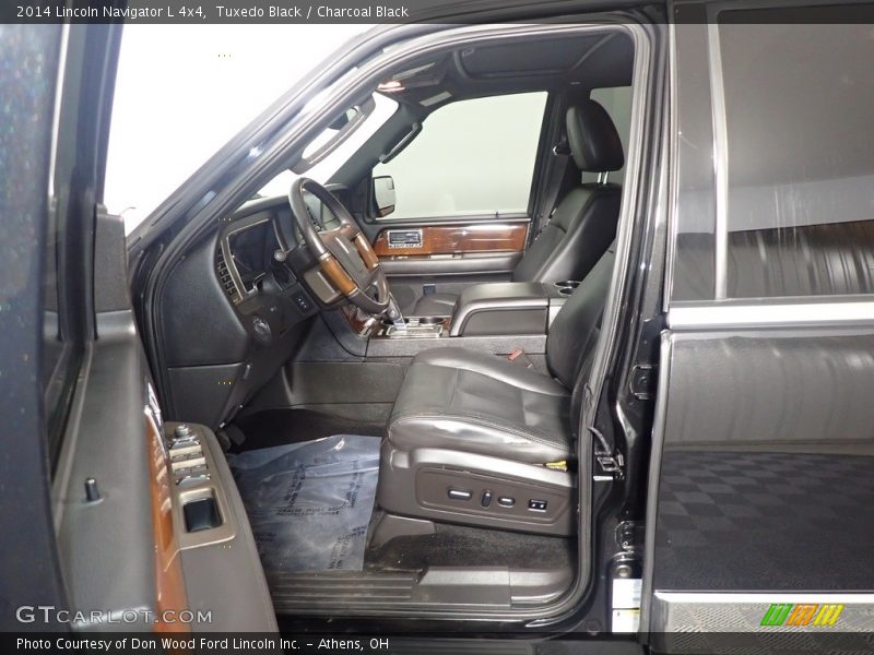 Tuxedo Black / Charcoal Black 2014 Lincoln Navigator L 4x4