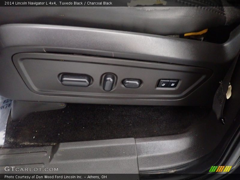Tuxedo Black / Charcoal Black 2014 Lincoln Navigator L 4x4