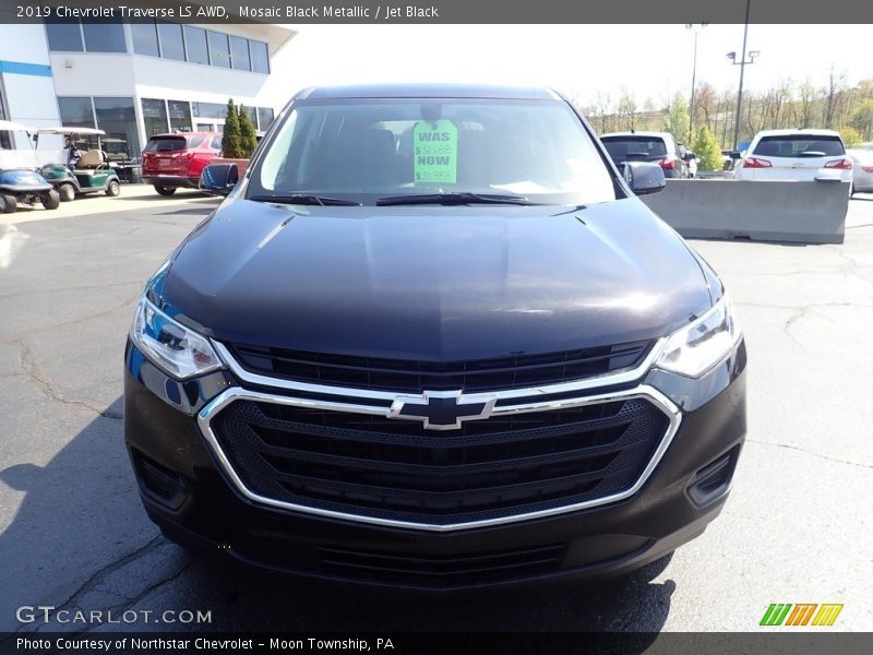 Mosaic Black Metallic / Jet Black 2019 Chevrolet Traverse LS AWD