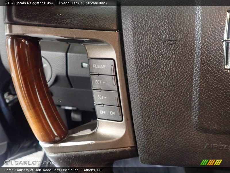 Tuxedo Black / Charcoal Black 2014 Lincoln Navigator L 4x4