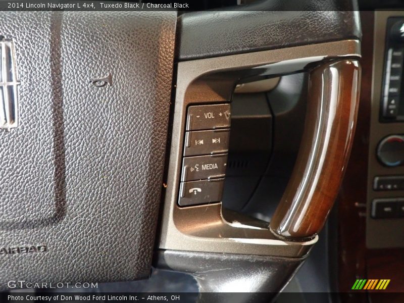 Tuxedo Black / Charcoal Black 2014 Lincoln Navigator L 4x4