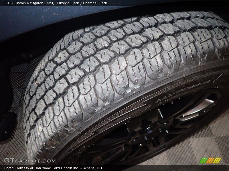 Tuxedo Black / Charcoal Black 2014 Lincoln Navigator L 4x4