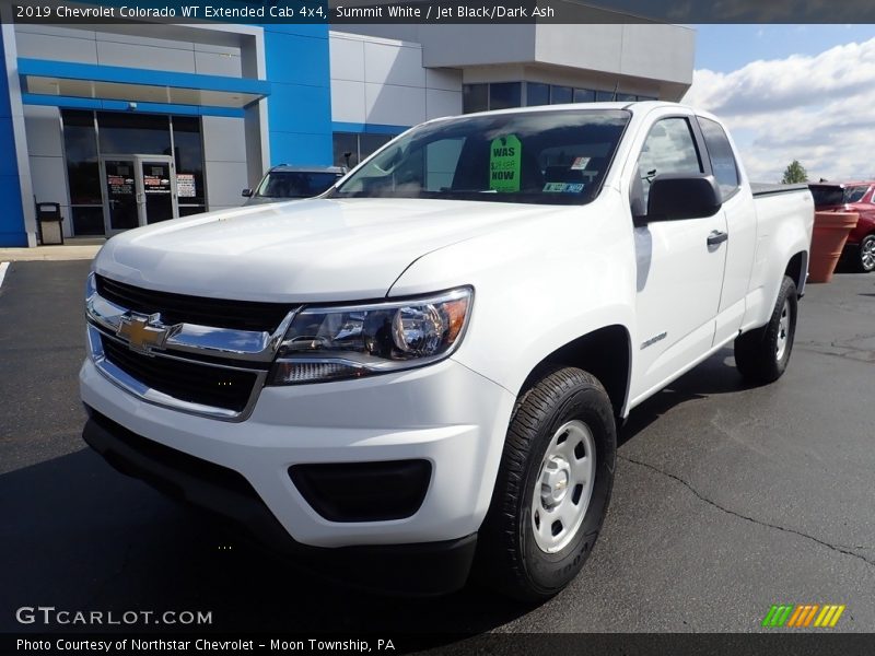 Front 3/4 View of 2019 Colorado WT Extended Cab 4x4