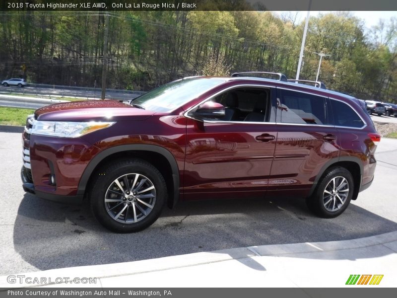 Ooh La La Rouge Mica / Black 2018 Toyota Highlander XLE AWD