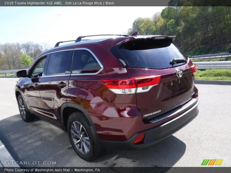 Ooh La La Rouge Mica / Black 2018 Toyota Highlander XLE AWD