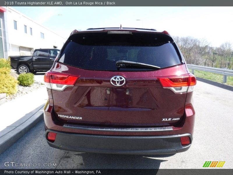 Ooh La La Rouge Mica / Black 2018 Toyota Highlander XLE AWD