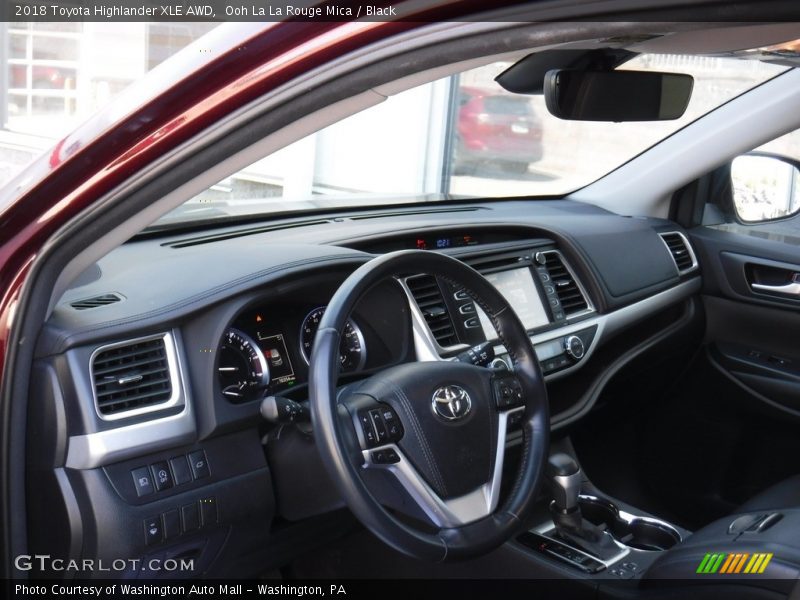 Ooh La La Rouge Mica / Black 2018 Toyota Highlander XLE AWD