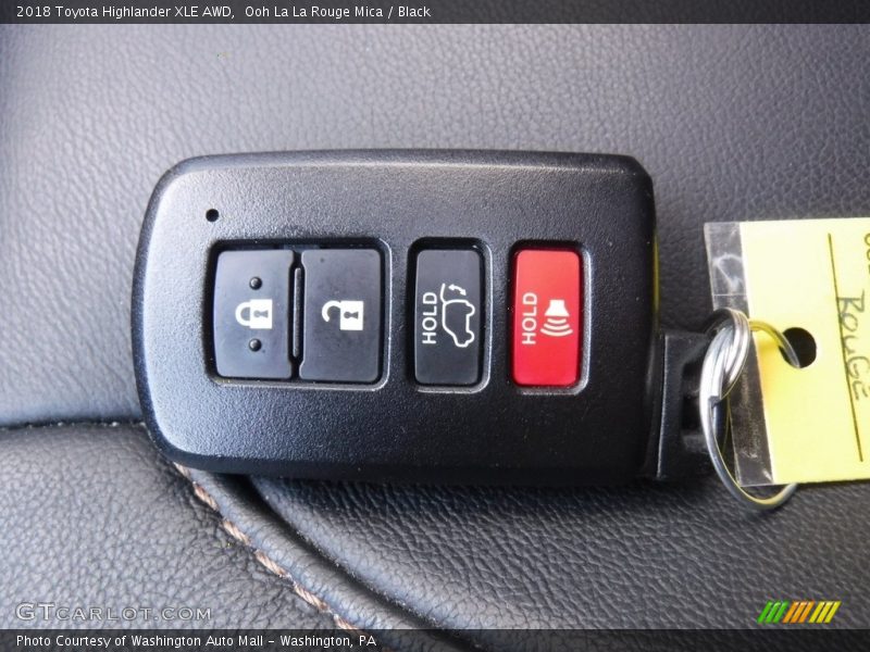 Ooh La La Rouge Mica / Black 2018 Toyota Highlander XLE AWD