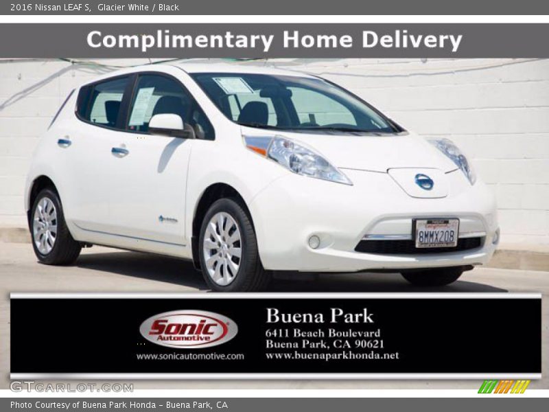 Glacier White / Black 2016 Nissan LEAF S