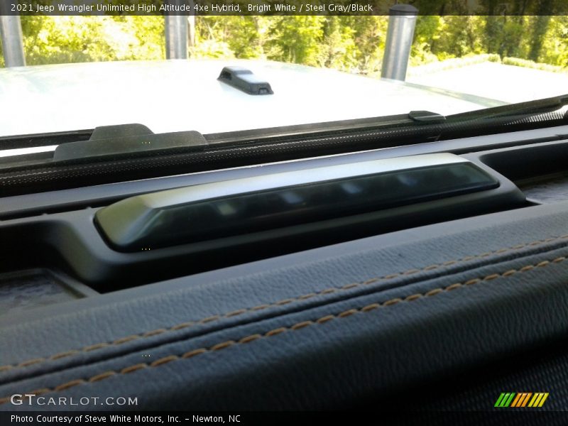 Bright White / Steel Gray/Black 2021 Jeep Wrangler Unlimited High Altitude 4xe Hybrid