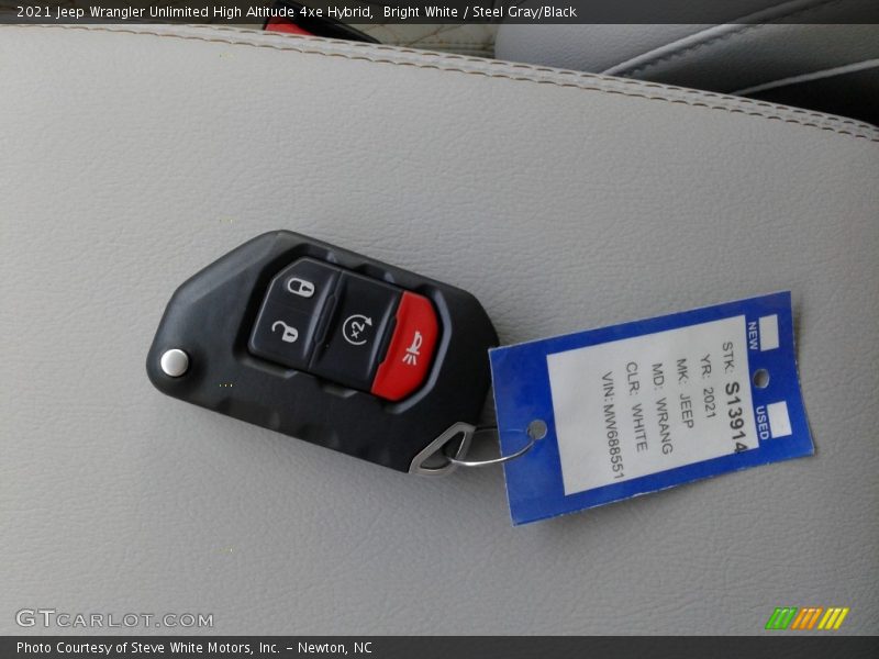 Bright White / Steel Gray/Black 2021 Jeep Wrangler Unlimited High Altitude 4xe Hybrid