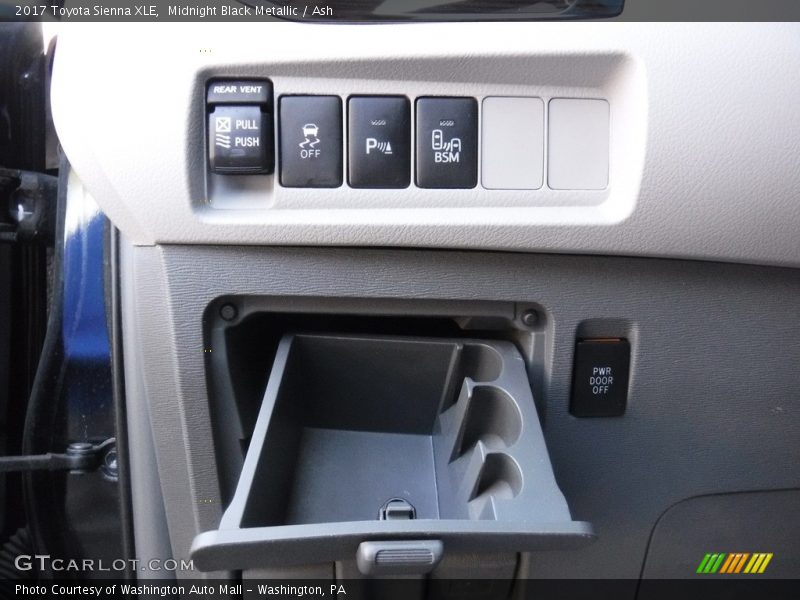 Midnight Black Metallic / Ash 2017 Toyota Sienna XLE