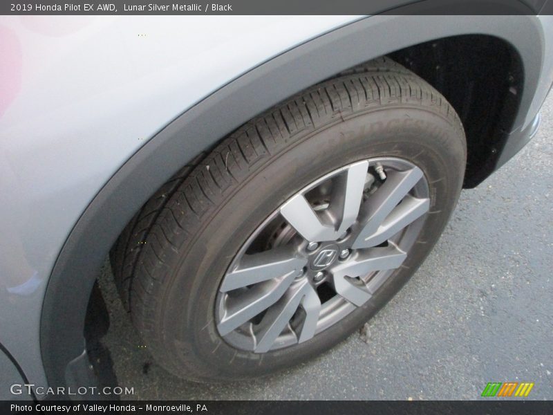 Lunar Silver Metallic / Black 2019 Honda Pilot EX AWD