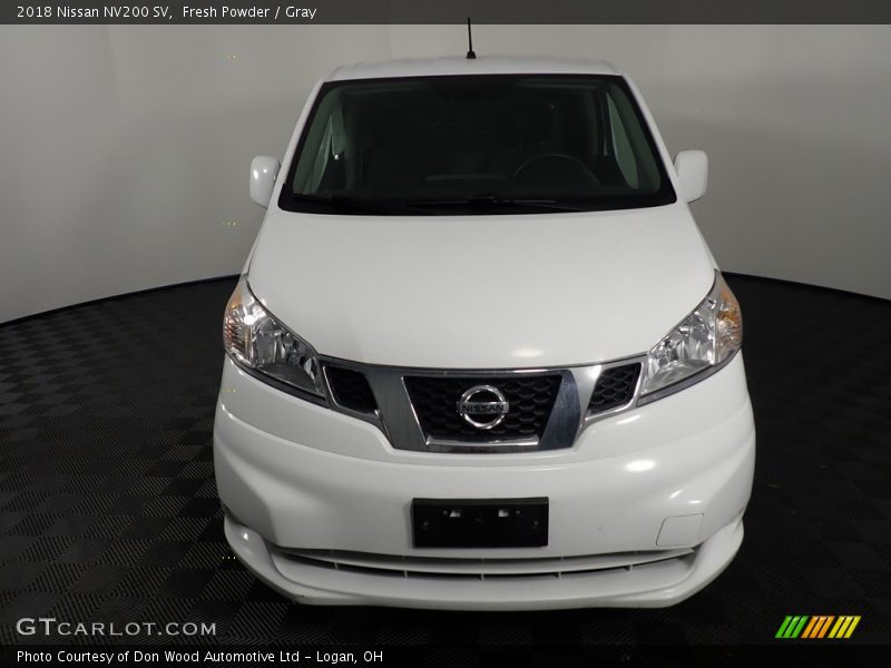 Fresh Powder / Gray 2018 Nissan NV200 SV