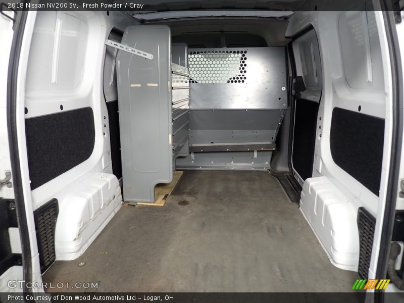 Fresh Powder / Gray 2018 Nissan NV200 SV