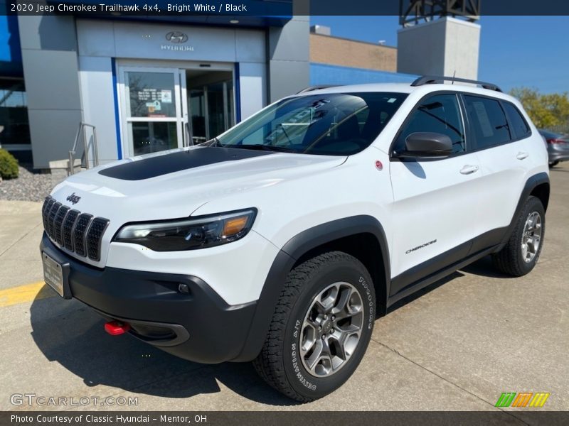 Bright White / Black 2020 Jeep Cherokee Trailhawk 4x4