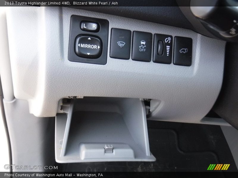 Blizzard White Pearl / Ash 2013 Toyota Highlander Limited 4WD