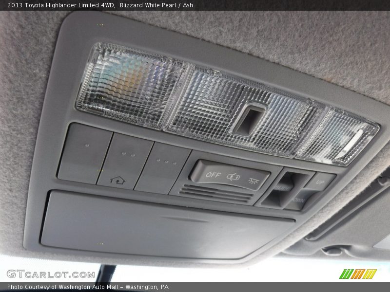 Blizzard White Pearl / Ash 2013 Toyota Highlander Limited 4WD