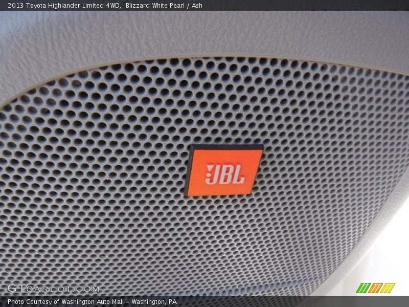 Blizzard White Pearl / Ash 2013 Toyota Highlander Limited 4WD