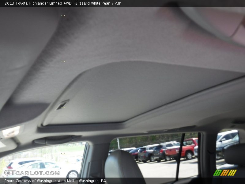 Blizzard White Pearl / Ash 2013 Toyota Highlander Limited 4WD