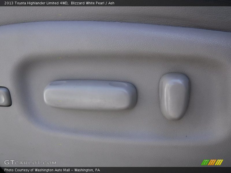 Blizzard White Pearl / Ash 2013 Toyota Highlander Limited 4WD