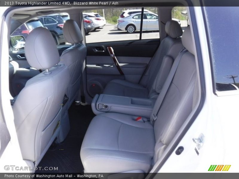 Blizzard White Pearl / Ash 2013 Toyota Highlander Limited 4WD