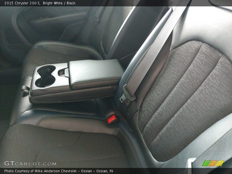 Bright White / Black 2015 Chrysler 200 S