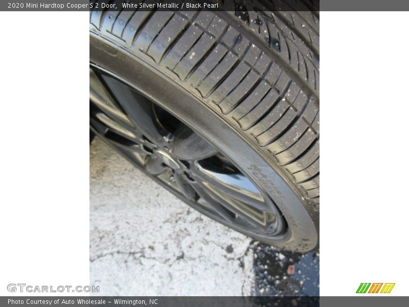White Silver Metallic / Black Pearl 2020 Mini Hardtop Cooper S 2 Door