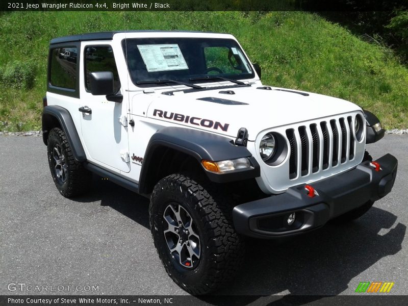 Front 3/4 View of 2021 Wrangler Rubicon 4x4