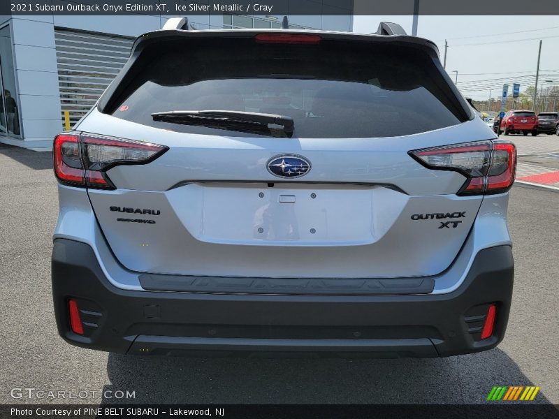 Ice Silver Metallic / Gray 2021 Subaru Outback Onyx Edition XT
