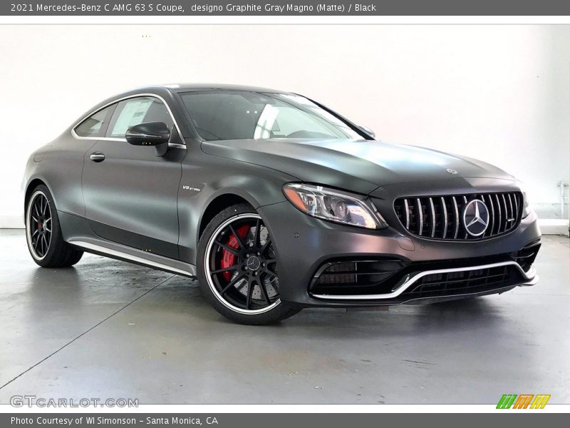 Front 3/4 View of 2021 C AMG 63 S Coupe