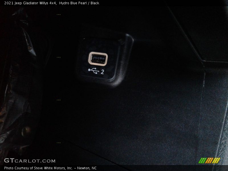 Hydro Blue Pearl / Black 2021 Jeep Gladiator Willys 4x4