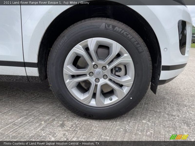 Fuji White / Ebony 2021 Land Rover Range Rover Evoque S