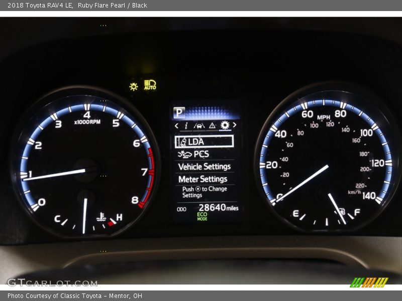Ruby Flare Pearl / Black 2018 Toyota RAV4 LE