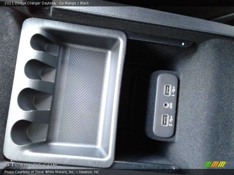 Go Mango / Black 2021 Dodge Charger Daytona