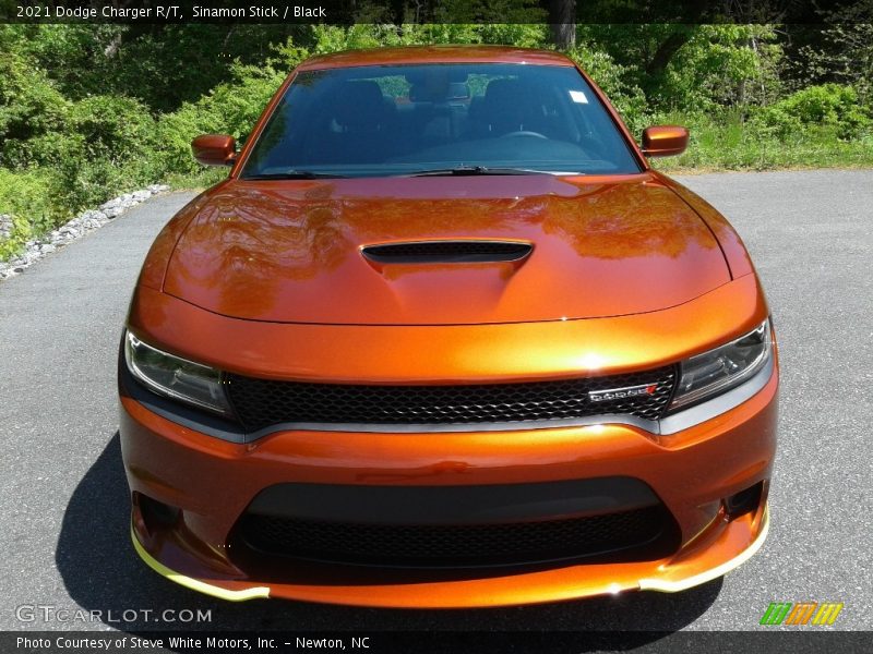 Sinamon Stick / Black 2021 Dodge Charger R/T