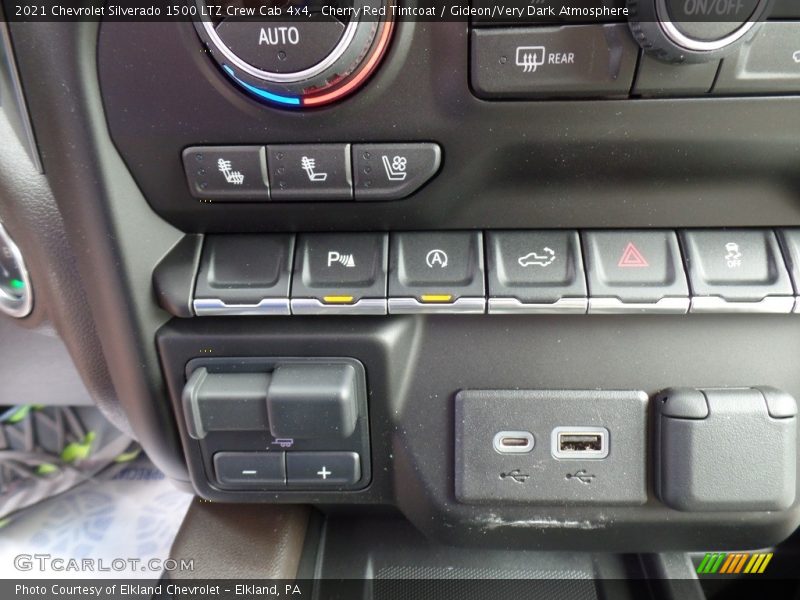 Controls of 2021 Silverado 1500 LTZ Crew Cab 4x4