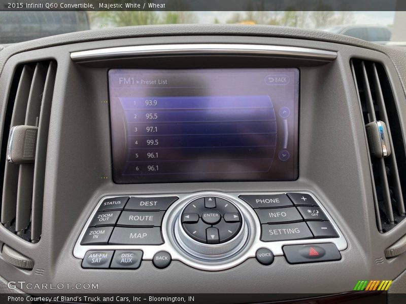 Controls of 2015 Q60 Convertible
