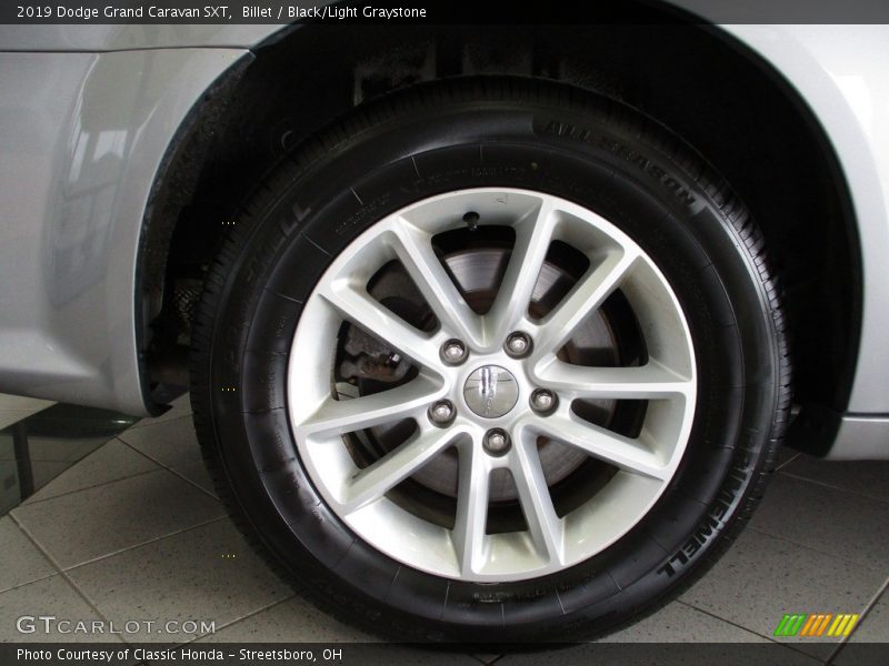 Billet / Black/Light Graystone 2019 Dodge Grand Caravan SXT
