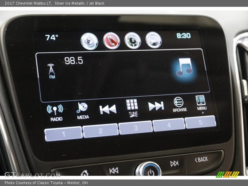 Silver Ice Metallic / Jet Black 2017 Chevrolet Malibu LT