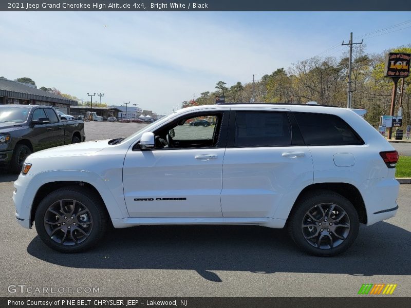 Bright White / Black 2021 Jeep Grand Cherokee High Altitude 4x4