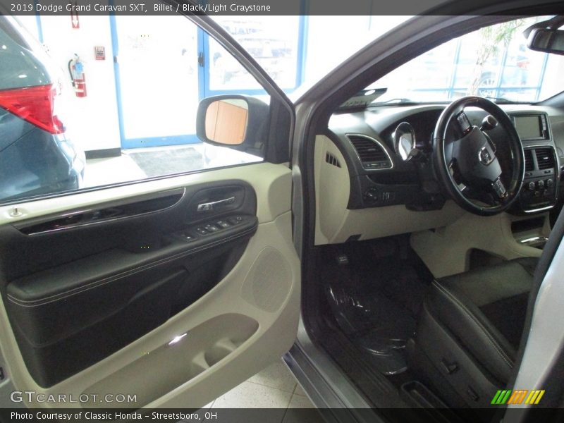 Billet / Black/Light Graystone 2019 Dodge Grand Caravan SXT