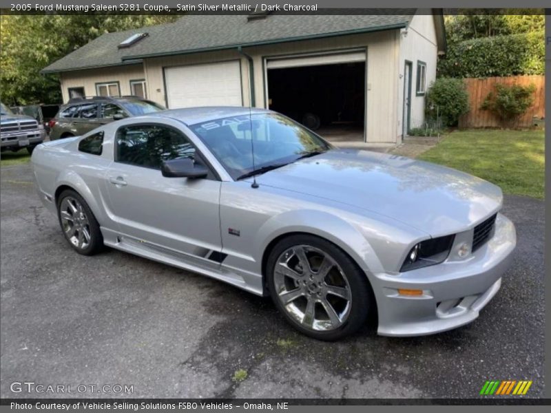 Front 3/4 View of 2005 Mustang Saleen S281 Coupe