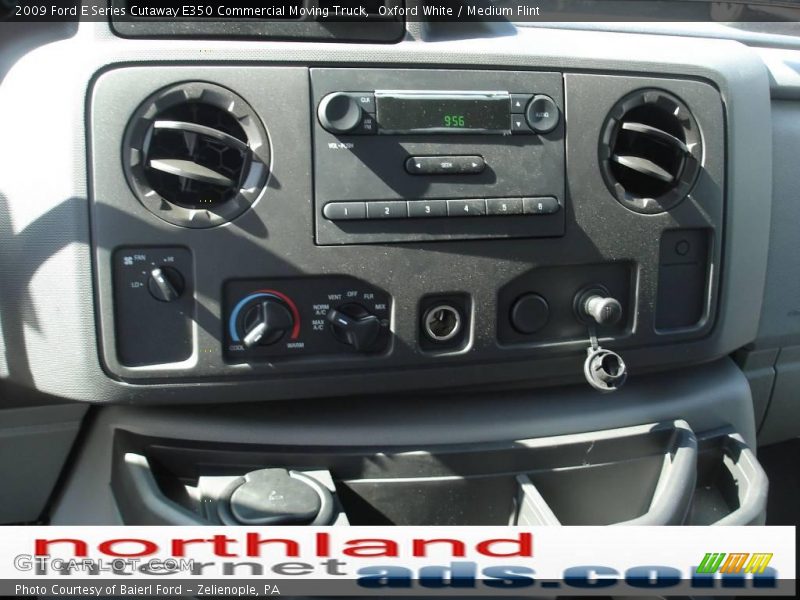 Oxford White / Medium Flint 2009 Ford E Series Cutaway E350 Commercial Moving Truck