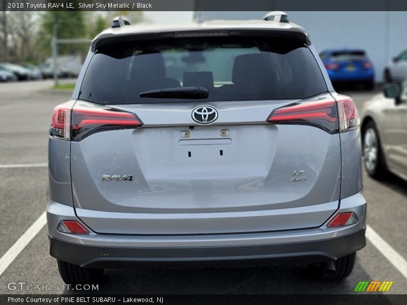 Silver Sky Metallic / Black 2018 Toyota RAV4 LE